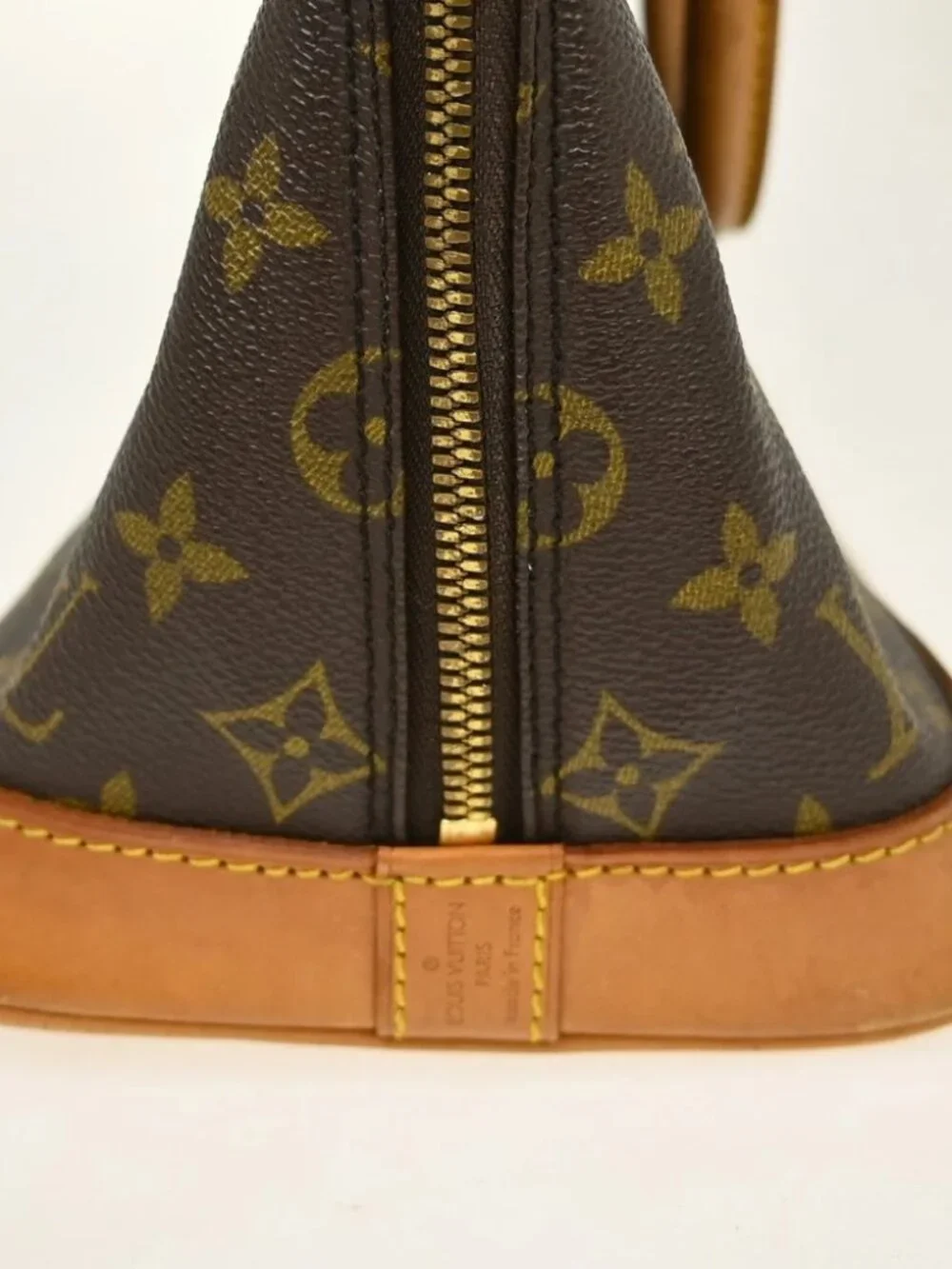 LOUIS VUITTON ALMA HANDBAG MONOGRAM